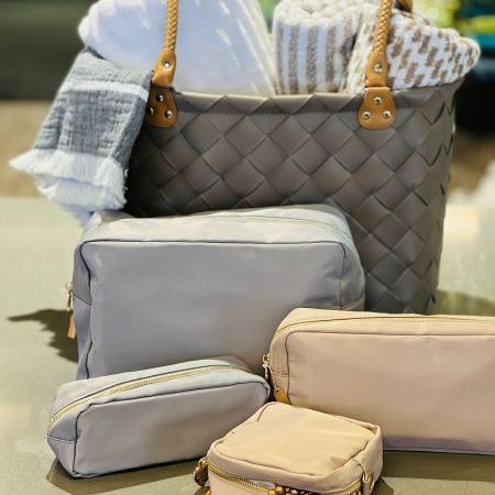 Handed By  +  Witzgall  Geflochtene Taschen aus recyceltem Kunststoff Sehr belastbar und robust – große Farb- und Größenauswahl
